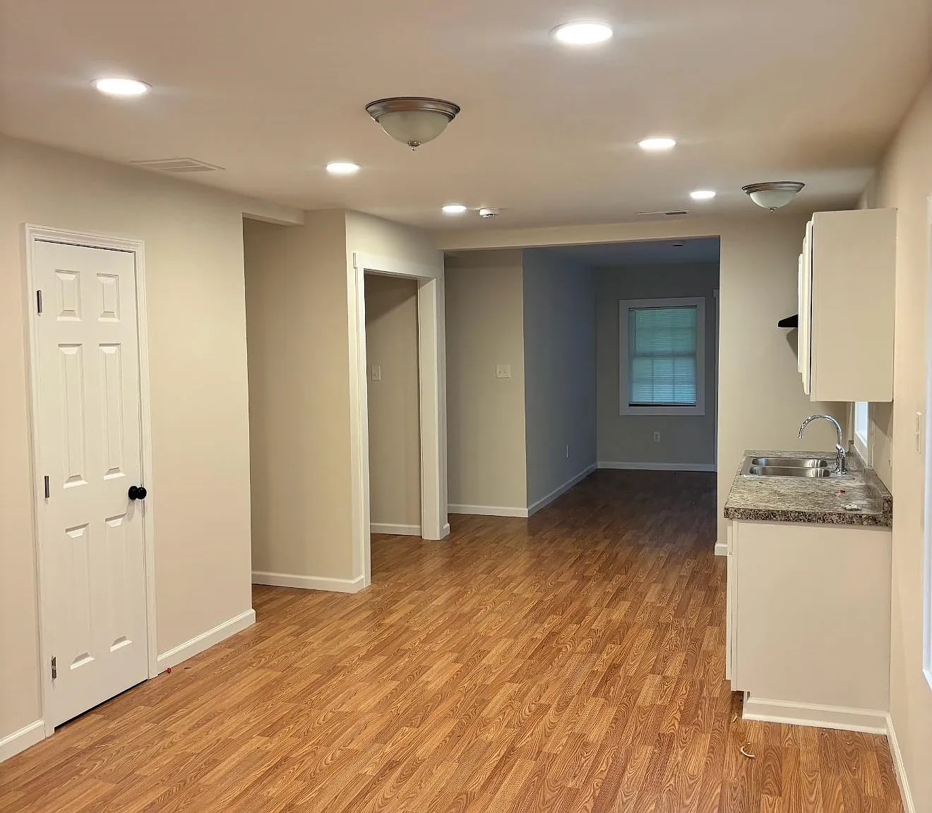3 bed, 2.0 bath, 1215 sqft, $1,330 — Photo 4