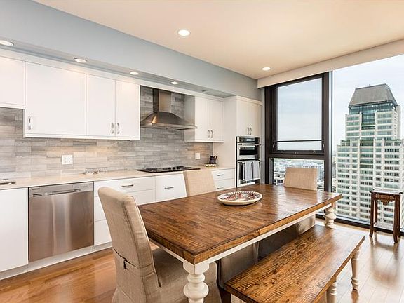 5th image of 1 Beach Dr SE Unit 2514