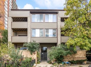 936 W Margate Ter APT 1W, Chicago, IL 60640