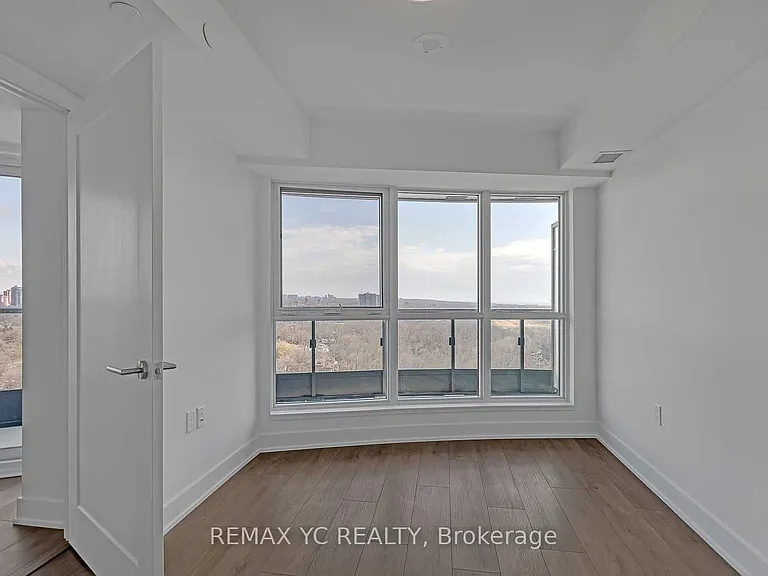 585 Bloor St E #3217 — Photo 10