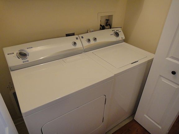 5th image of 2040 N Lincoln Ave #C-132