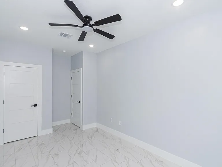 6513 Avenue B #A — Photo 19