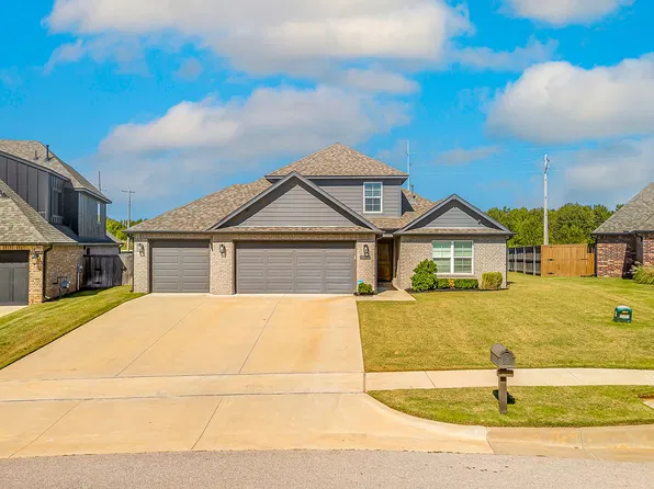 3004 W Tucson Ct S, Broken Arrow, OK 74011