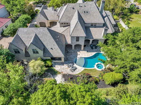 4 HAZELWOOD CT, San Antonio, TX 78257