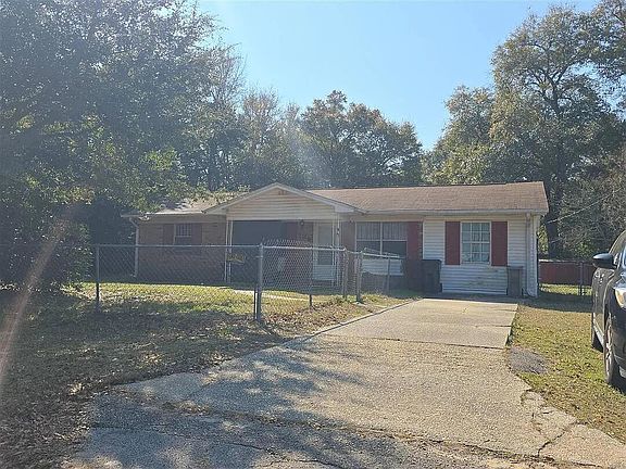 2nd image of 109 Kenmore Rd