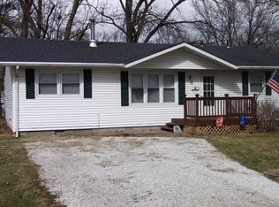 813 E Mitchell Ave, Centralia, MO 65240