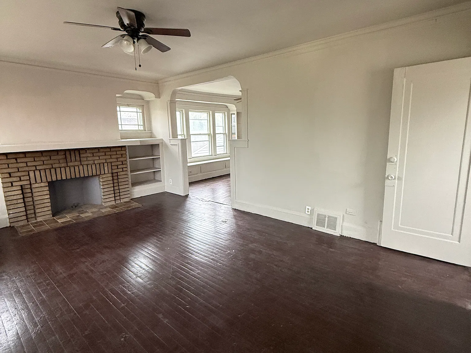 3 bed, 1173 sqft, $1,800 — Photo 2
