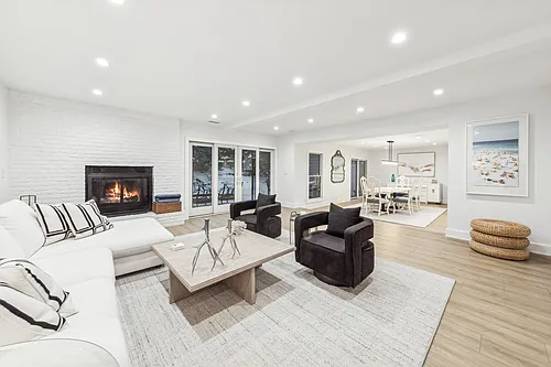 50 Hubbard Ln Photo 1
