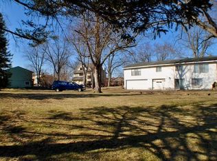 1642 McCoy St, Wolverine Lake, MI 48390