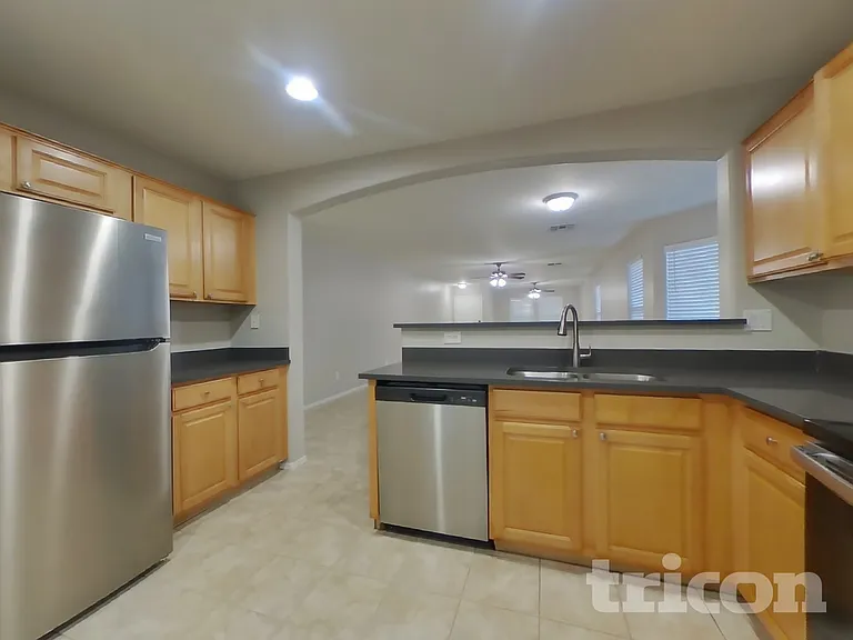 15456 W Desert Mirage Dr — Photo 5