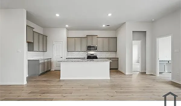 4192 Plateau Dr — Photo 8