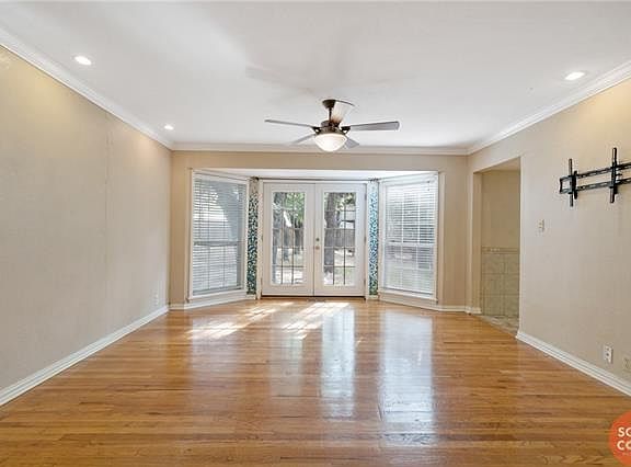 4th image of 4001 Glenwood Dr