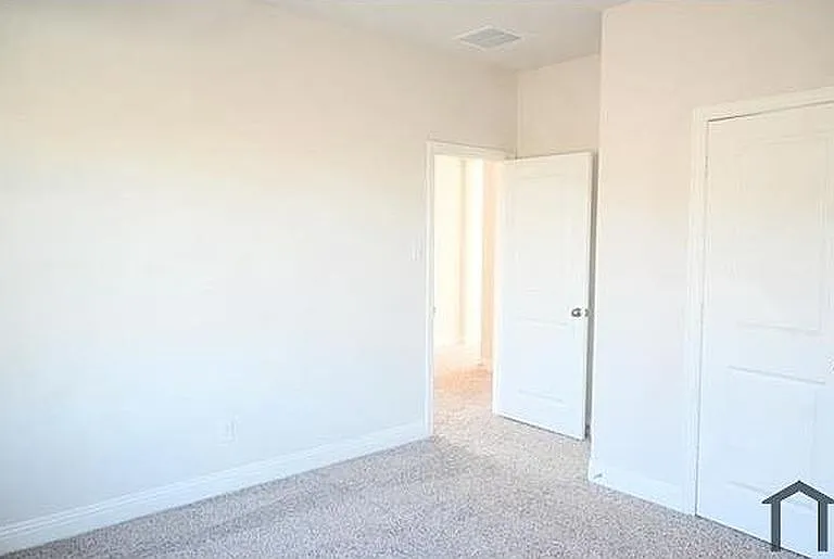 1200 Renato Dr — Photo 4