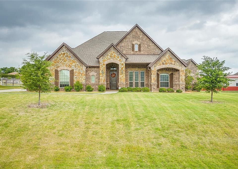1st image of 13400 Kira Ln