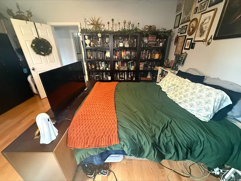 29 Waverly St #1 — Photo 33