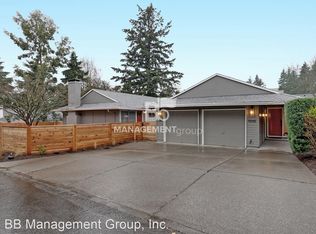 9047 SW Monterey Pl, Portland, OR 97225