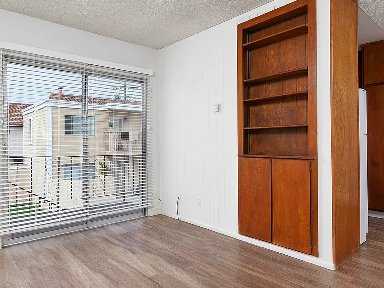 1636 Thomas Ave #5 — Photo 11