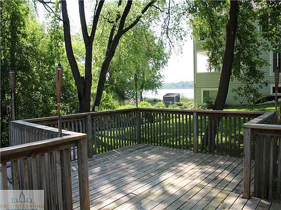 3rd image of 15487 Outer Dr