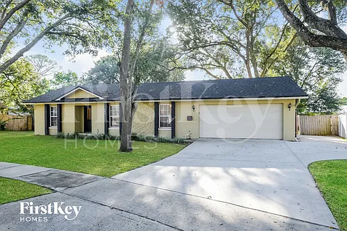 585 Walden Ct Photo 1