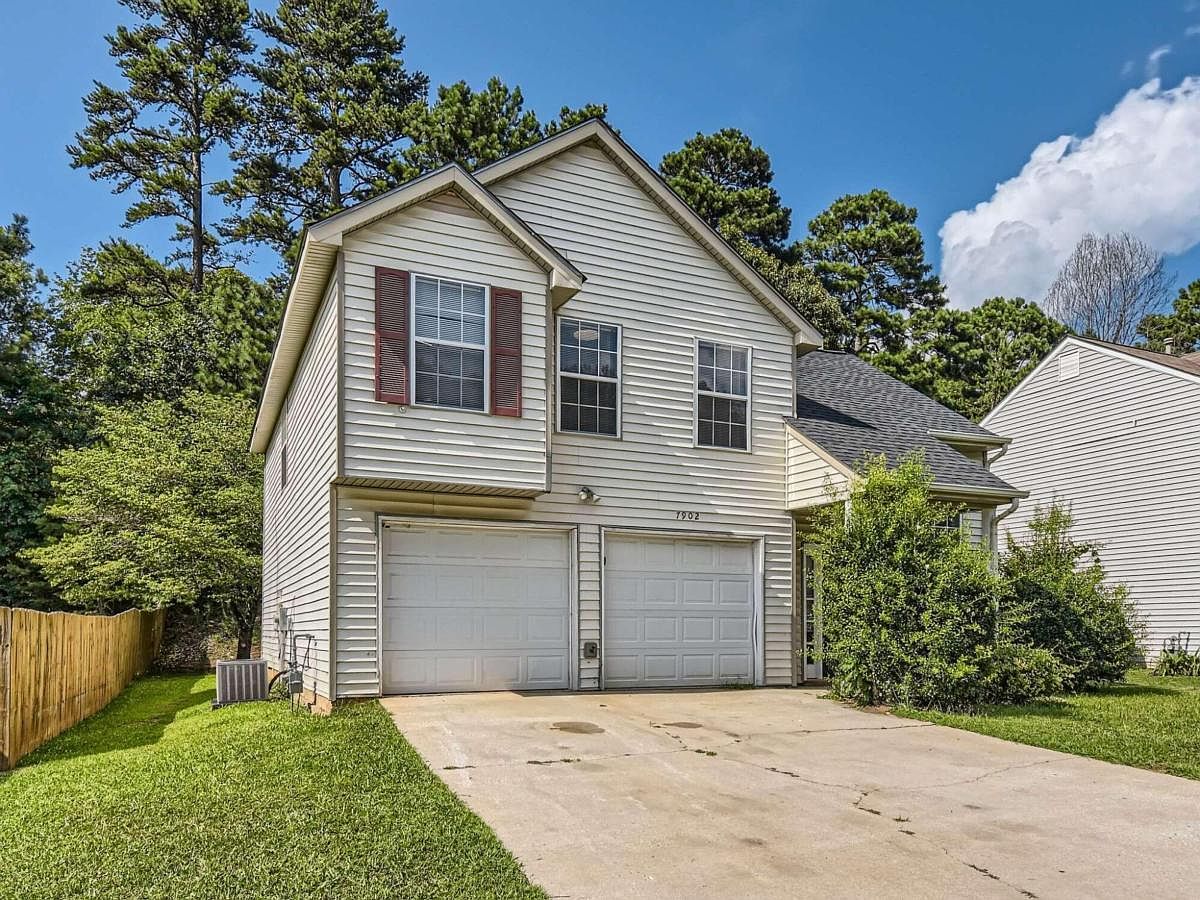 7902 Woodlake Dr, Riverdale, GA 30274 MLS 10181211 Zillow