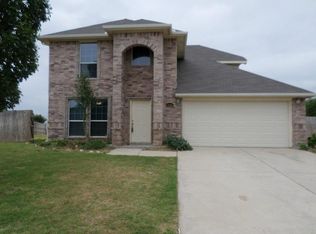 1028 Scenic Dr, Justin, TX 76247