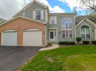 6771 E Wellsley Ct, Gurnee, IL 60031