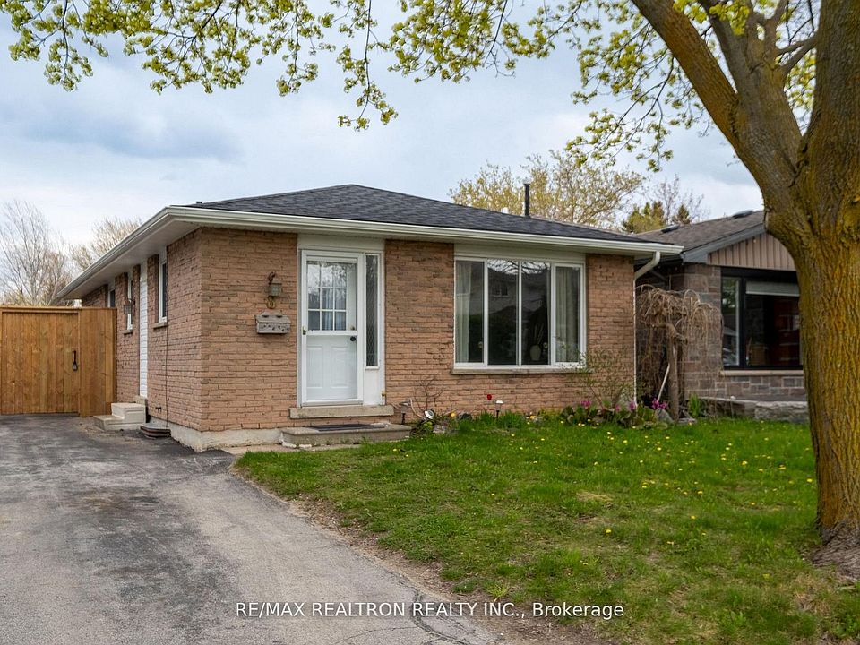 1st image of 8 Courtice Cres