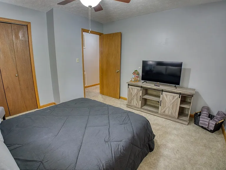 75 Forest Glen Dr — Photo 23
