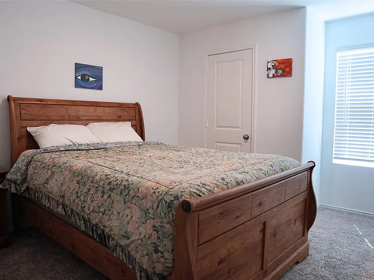 13804 Knights Branch Dr — Photo 16