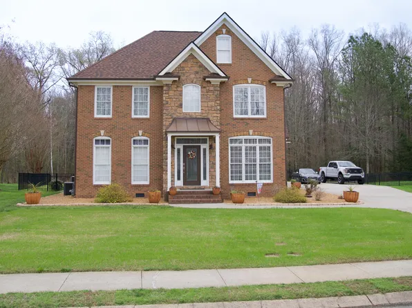 1829 Chadwick Ct, Hixson, TN 37343