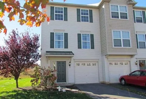 127 Dorchester Ln Photo 1
