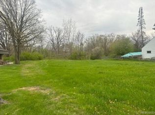 5141 W Bristol Rd, Flint, MI 48507