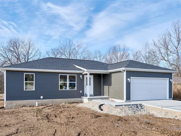 151 Sycamore Creek Dr, Winfield, MO 63389