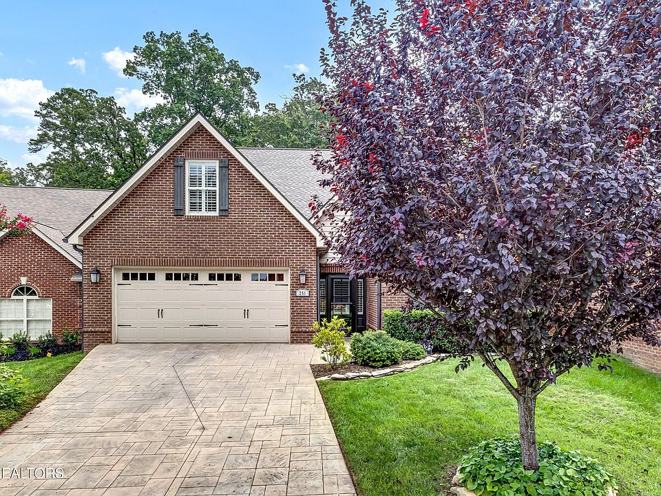 1st image of 251 Savannah Park Dr