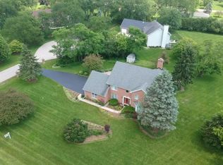 433 Willow Ct, Deer Park, IL 60010