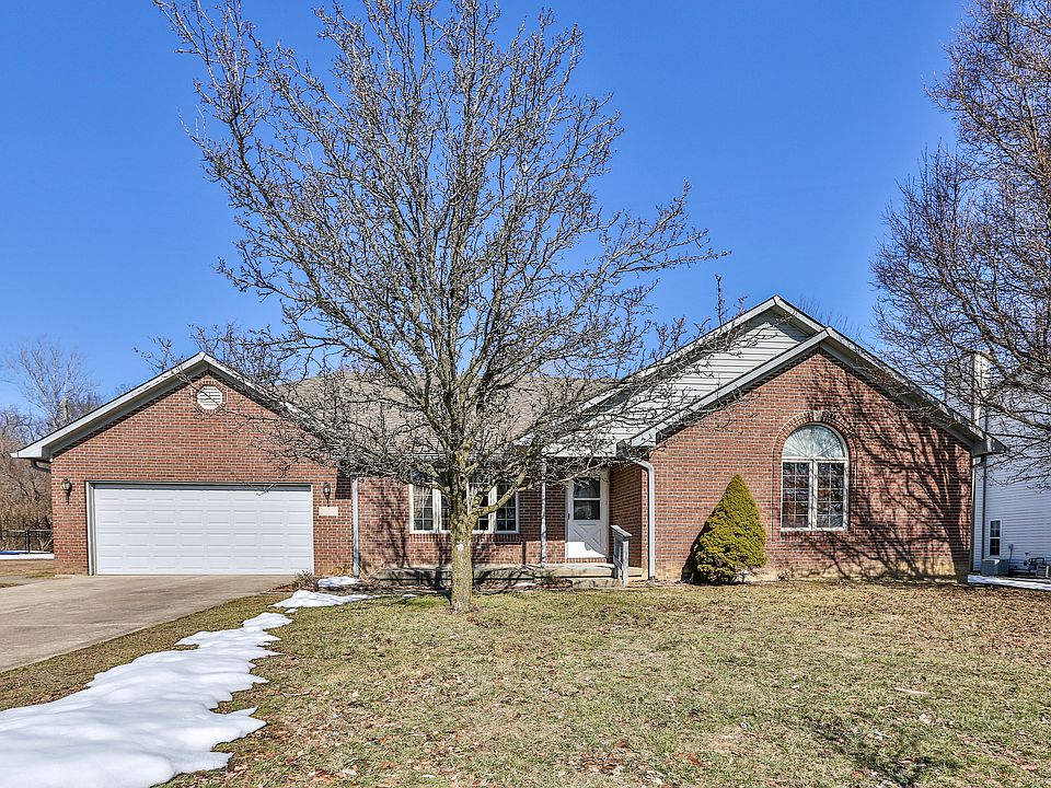1st image of 16 Lake Dr
