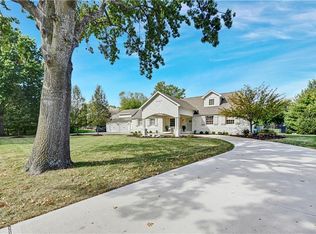 3900 W 142nd Dr, Leawood, KS 66224