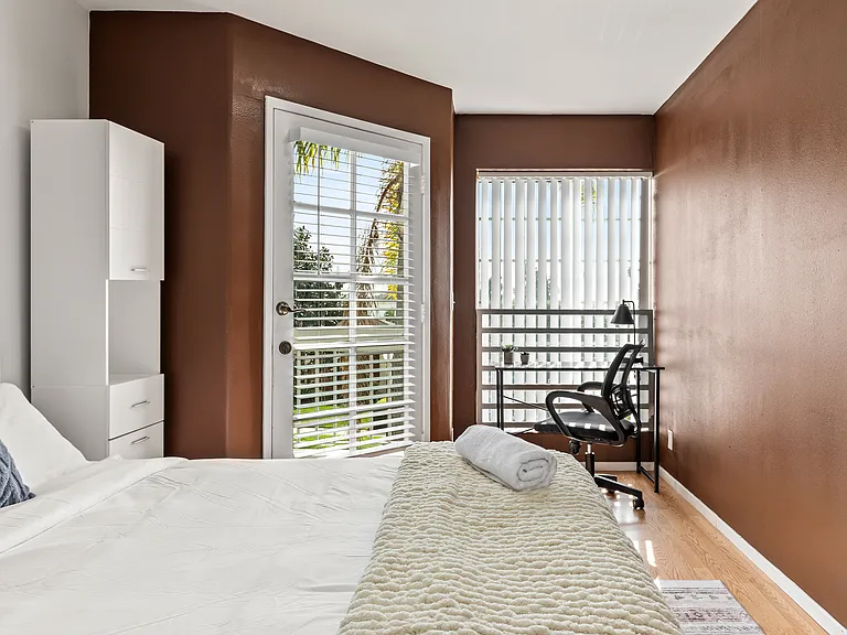 10777 Ashton — Photo 327