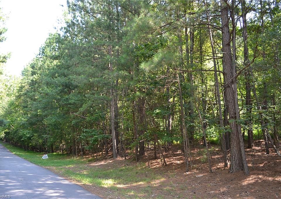 1st image of 181 Fairway Dr