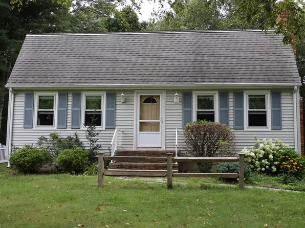 738 Sharps Lot Rd, Swansea, MA 02777
