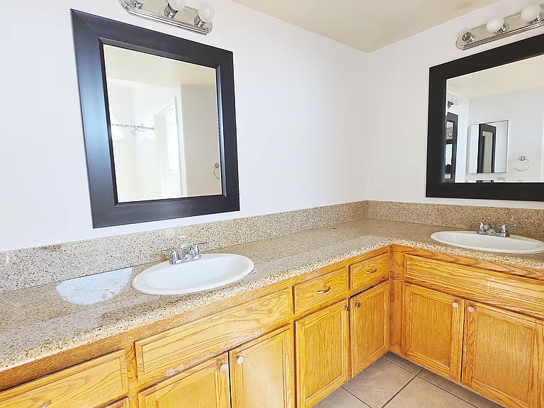 25605 Catalejo Ln — Photo 7