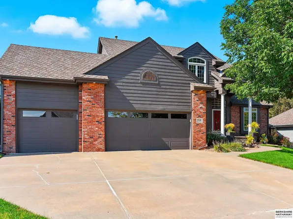 5724 S 172nd Ave, Omaha, NE 68135