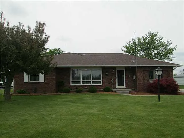 24377 Luckey Rd photo 1