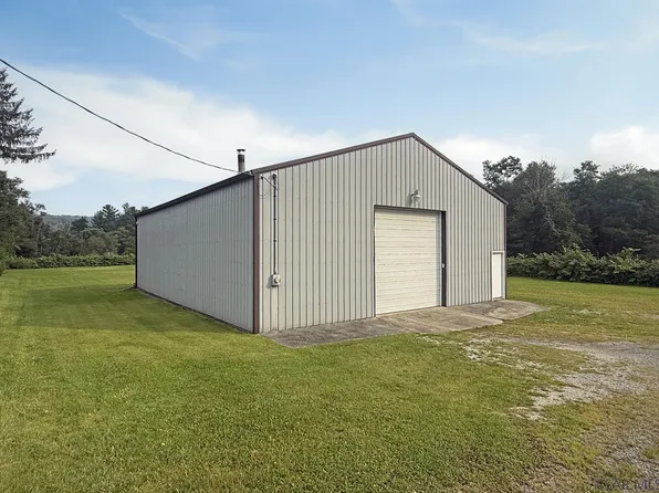 183 Washington St, Saint Michael, PA 15951