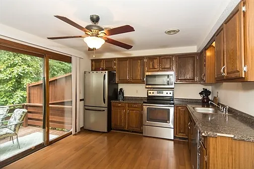 7 Village Way #D — Photo 6