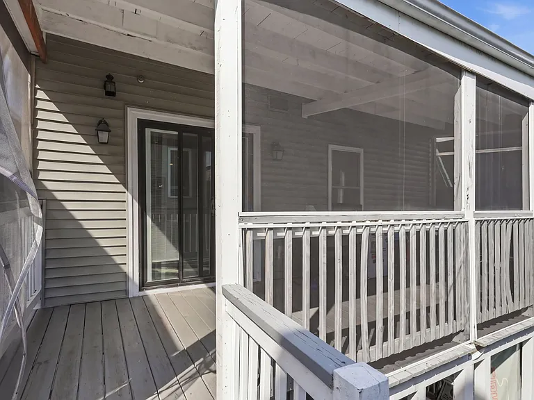 30 Rawson St #3 — Photo 17