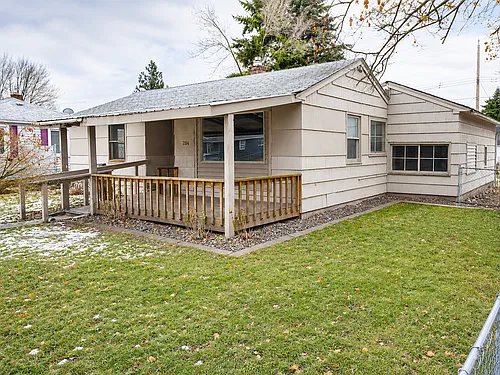 1204 E Bismark Ave Photo 1