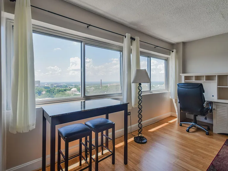 1520 Senate St #157 — Photo 7