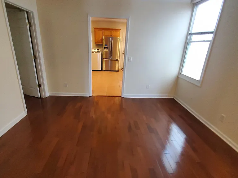 2225 Whitaker St — Photo 13