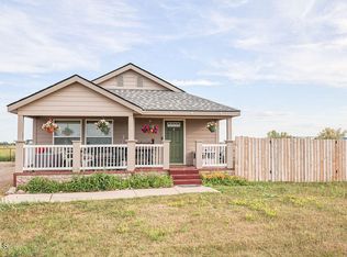 13828 Cottonwood St, Williston, ND 58801